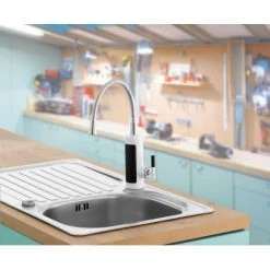 Easymaxx Warm Und Kaltwasserarmatur Mit Integriertem Durchlauferhitzer 3600 W -Hausheizung Geschäft 4052926017378 4257 07 AB